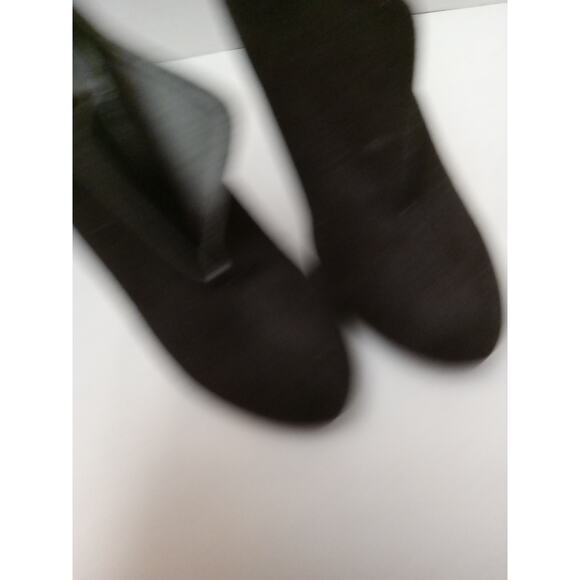 CALL IT SPRING Women's Size 7 “ TOSIEN” BLACK SUEDE ANKLE BOOT - Picture 3 of 8